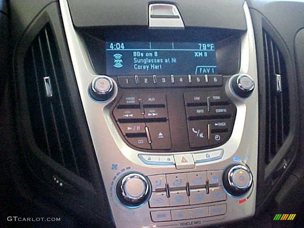 2011 Chevrolet Equinox LT Controls Photo #39595699