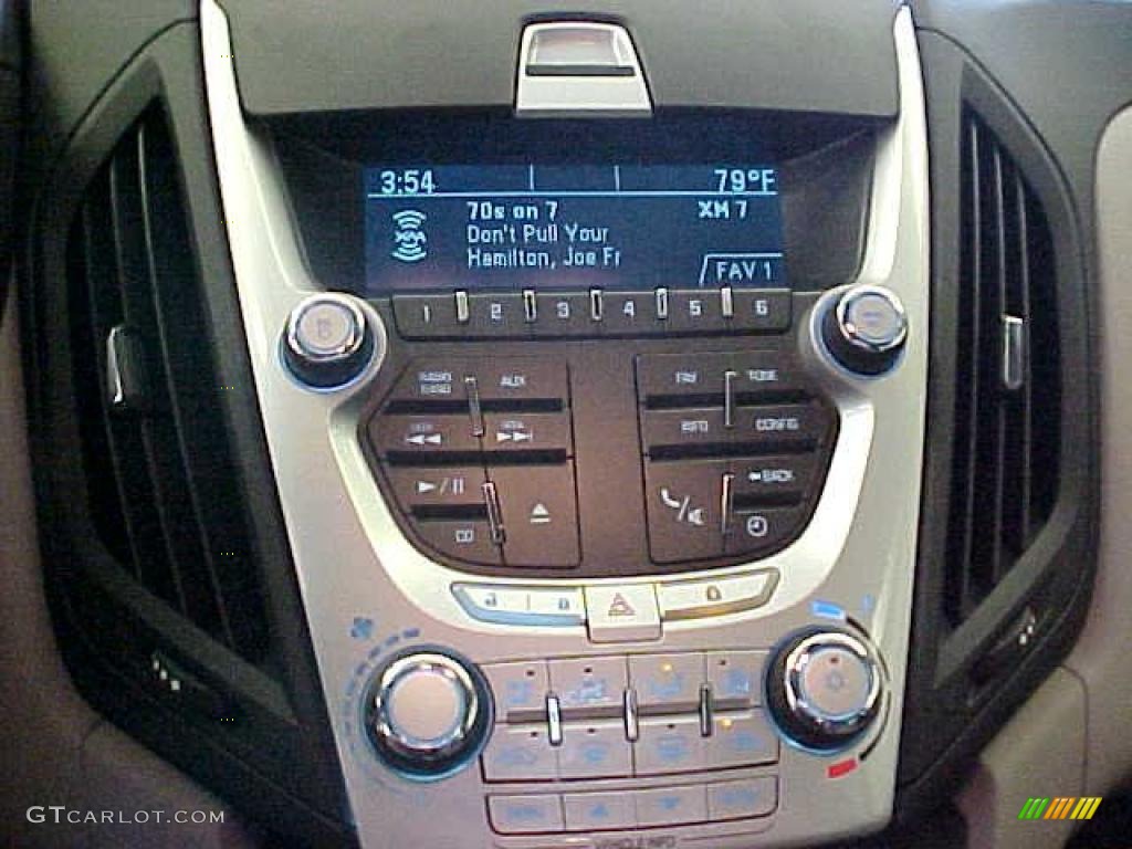 2011 Chevrolet Equinox LS Controls Photo #39595815