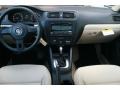 Black - Jetta SE Sedan Photo No. 7