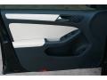 Black - Jetta SE Sedan Photo No. 12