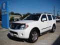 2008 White Frost Nissan Pathfinder LE 4x4  photo #4