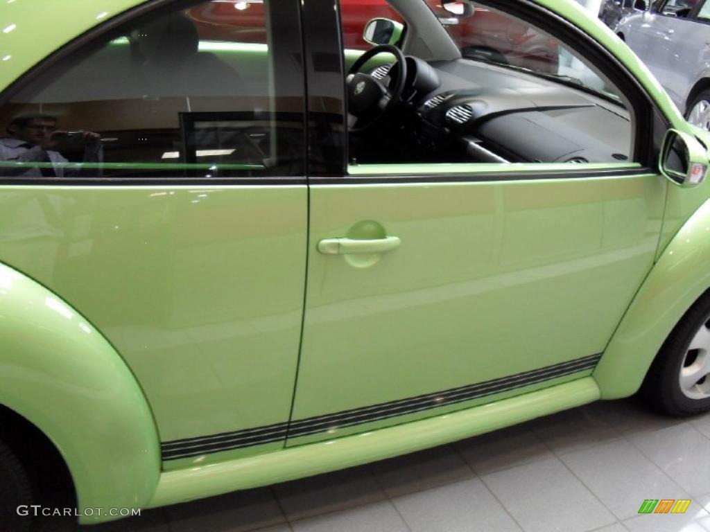 2003 New Beetle GLS Coupe - Cyber Green Metallic / Grey photo #6