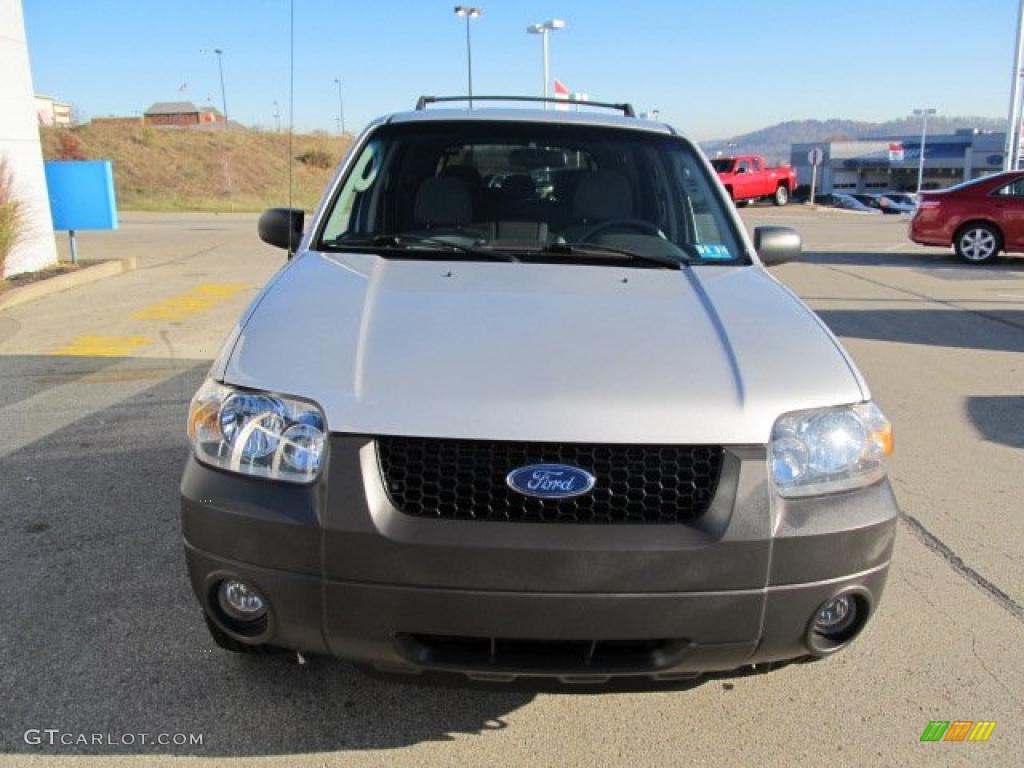 2006 Escape XLT 4WD - Silver Metallic / Medium/Dark Flint photo #10