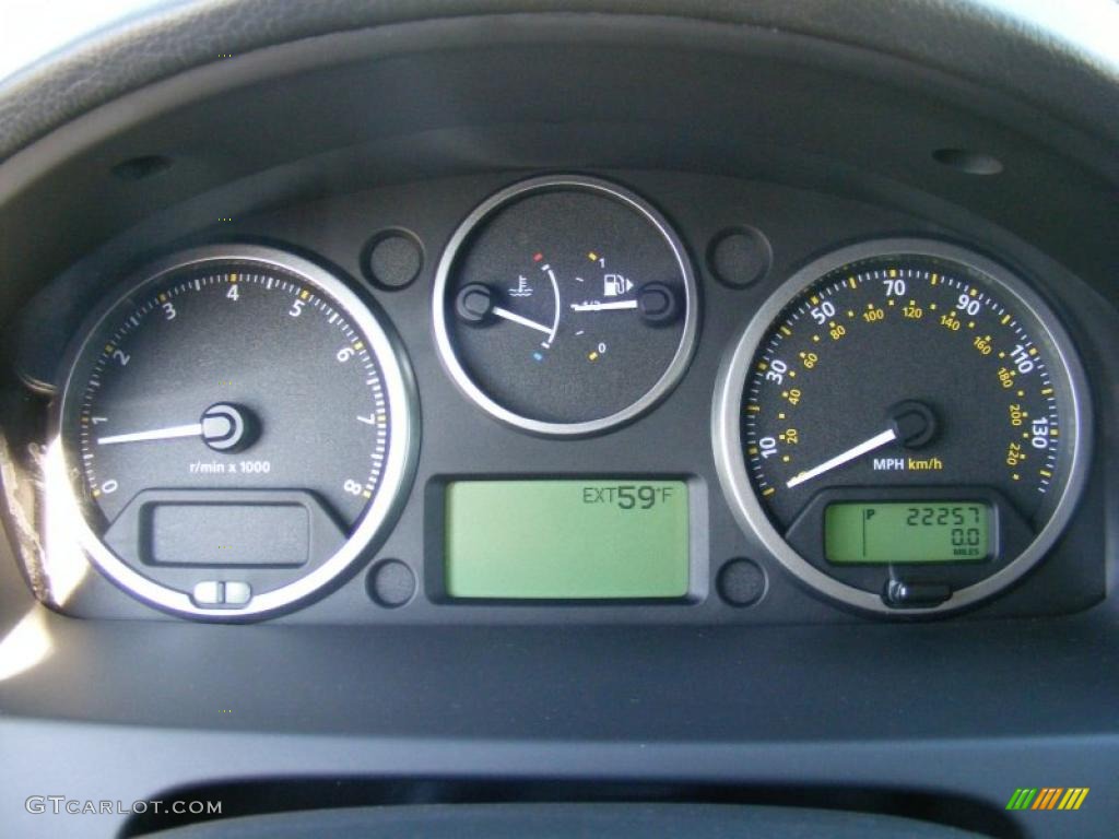 2008 Land Rover LR2 HSE Gauges Photo #39611469