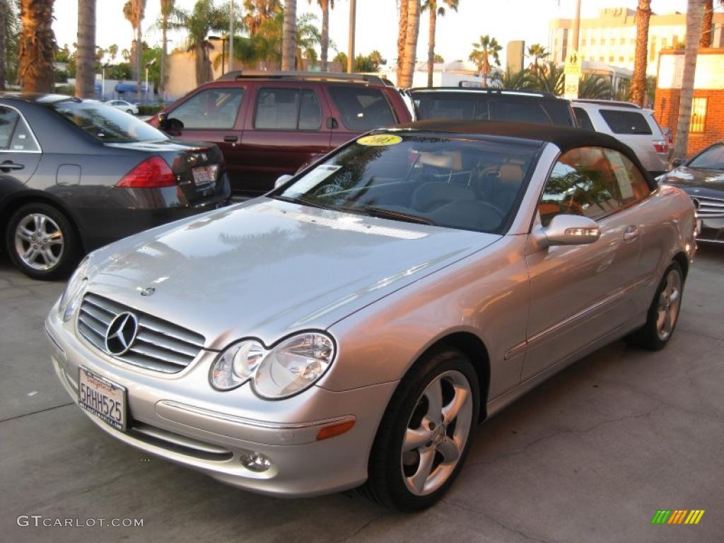 Brilliant Silver Metallic 2005 Mercedes-Benz CLK 320 Cabriolet Exterior Photo #39612997