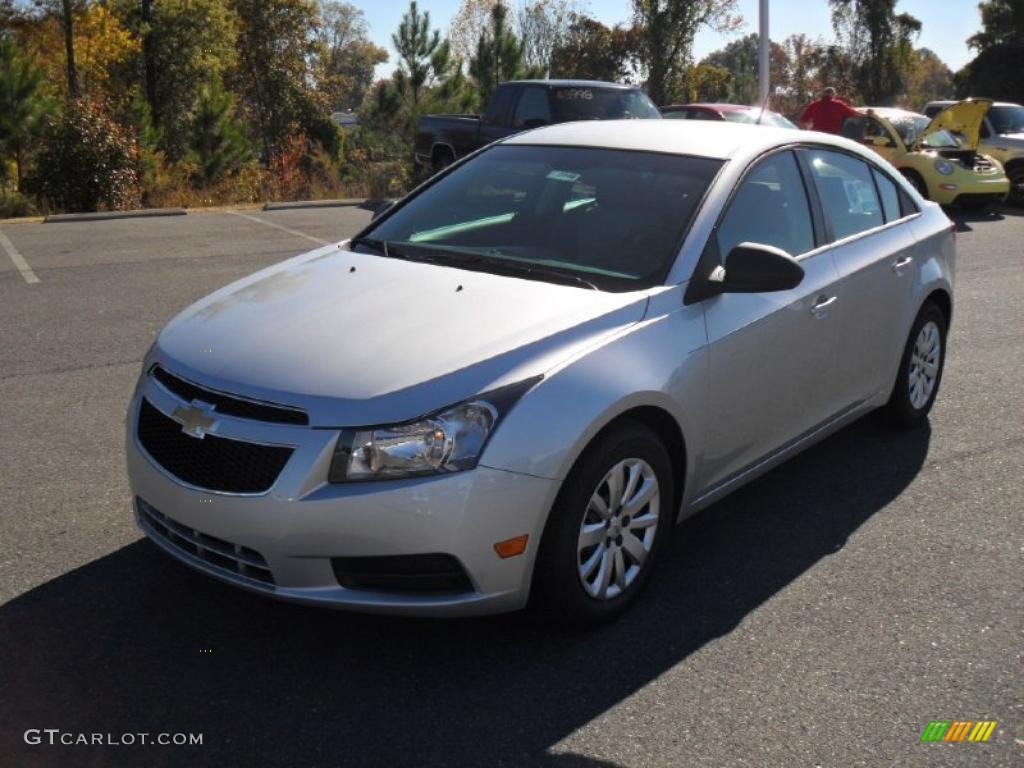 2011 Cruze LS - Silver Ice Metallic / Jet Black/Medium Titanium photo #1