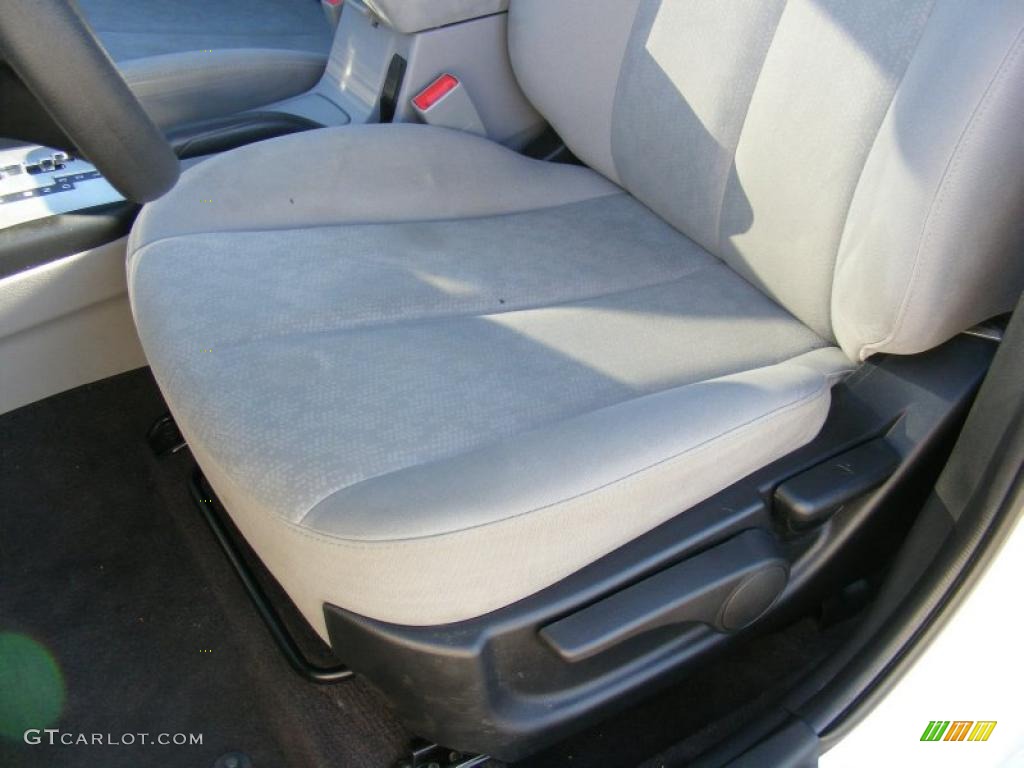 Gray Interior 2010 Hyundai Elantra GLS Photo #39614165