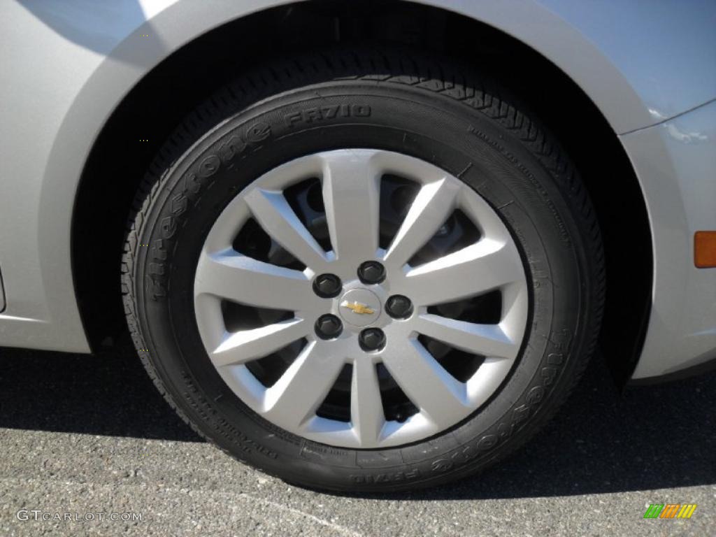 2011 Chevrolet Cruze LS Wheel Photo #39614313