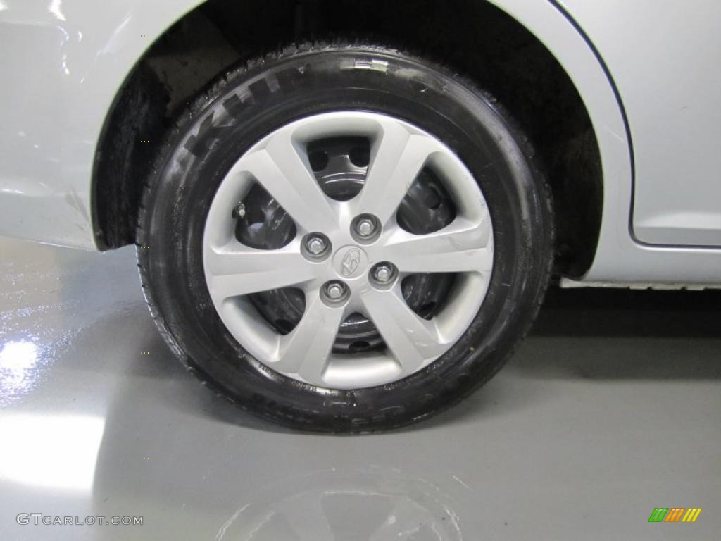 2009 Hyundai Accent GLS 4 Door Wheel Photo #39614445