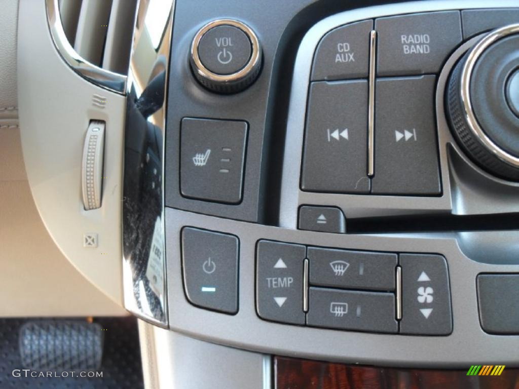 2011 Buick LaCrosse CXL Controls Photo #39614953