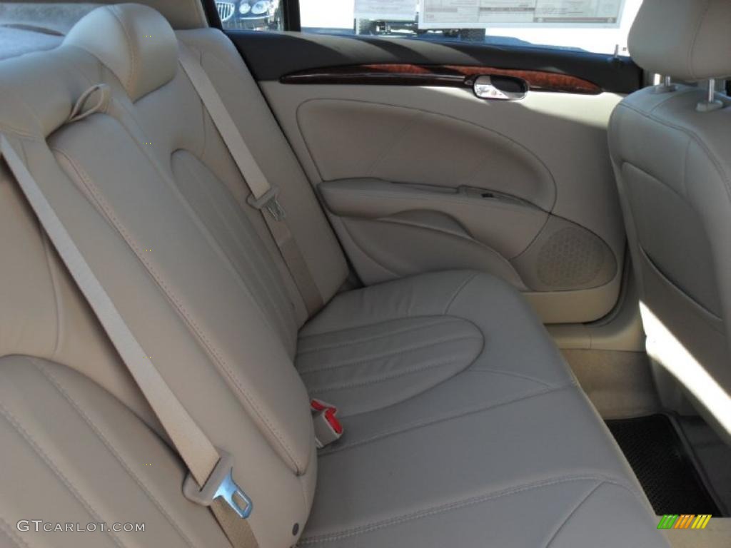 Cocoa/Cashmere Interior 2011 Buick Lucerne CXL Photo #39615493
