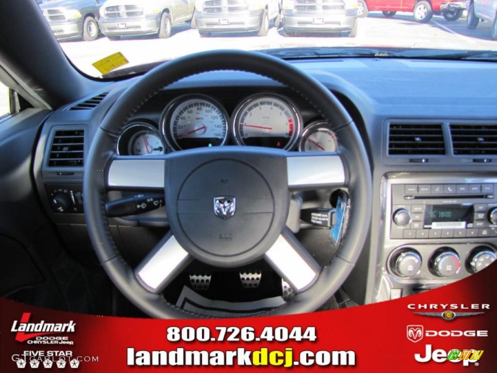 2010 Challenger SE - Inferno Red Crystal Pearl / Dark Slate Gray photo #10