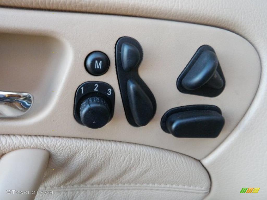 2002 Mercedes-Benz C 320 Sedan Controls Photo #39623442
