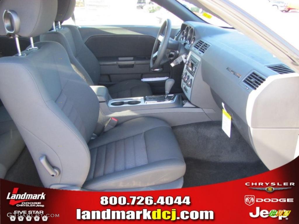 2010 Challenger SE - Stone White / Dark Slate Gray photo #7