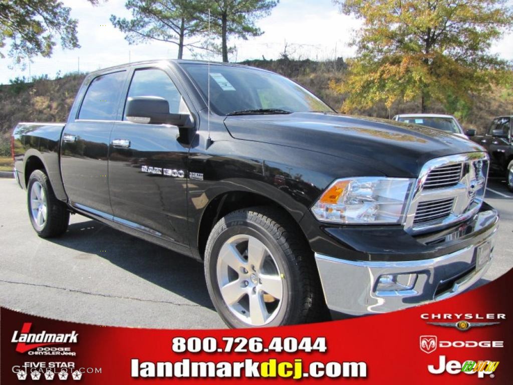 2011 Ram 1500 Big Horn Crew Cab - Brilliant Black Crystal Pearl / Dark Slate Gray/Medium Graystone photo #4