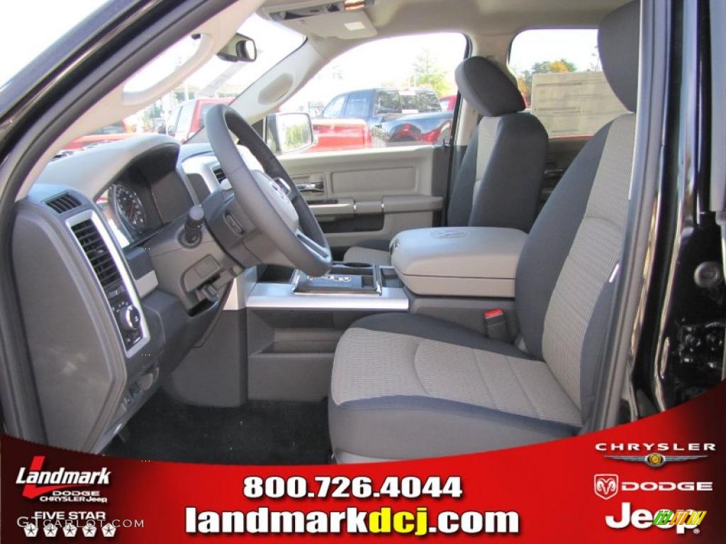 2011 Ram 1500 Big Horn Crew Cab - Brilliant Black Crystal Pearl / Dark Slate Gray/Medium Graystone photo #7
