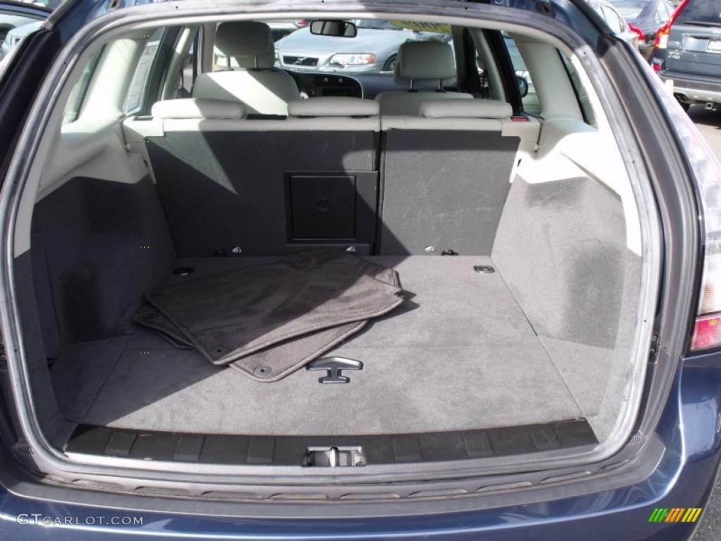 2009 Saab 9-3 2.0T SportCombi Trunk Photo #39628094