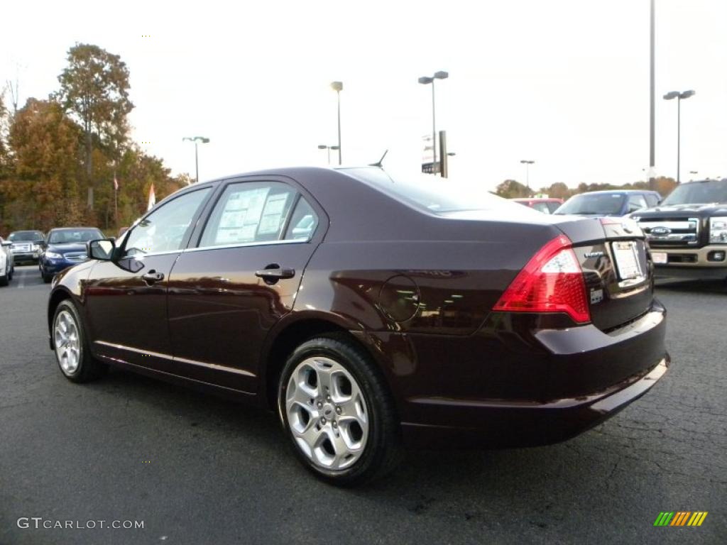 2011 Fusion SE - Bordeaux Reserve Metallic / Medium Light Stone photo #24