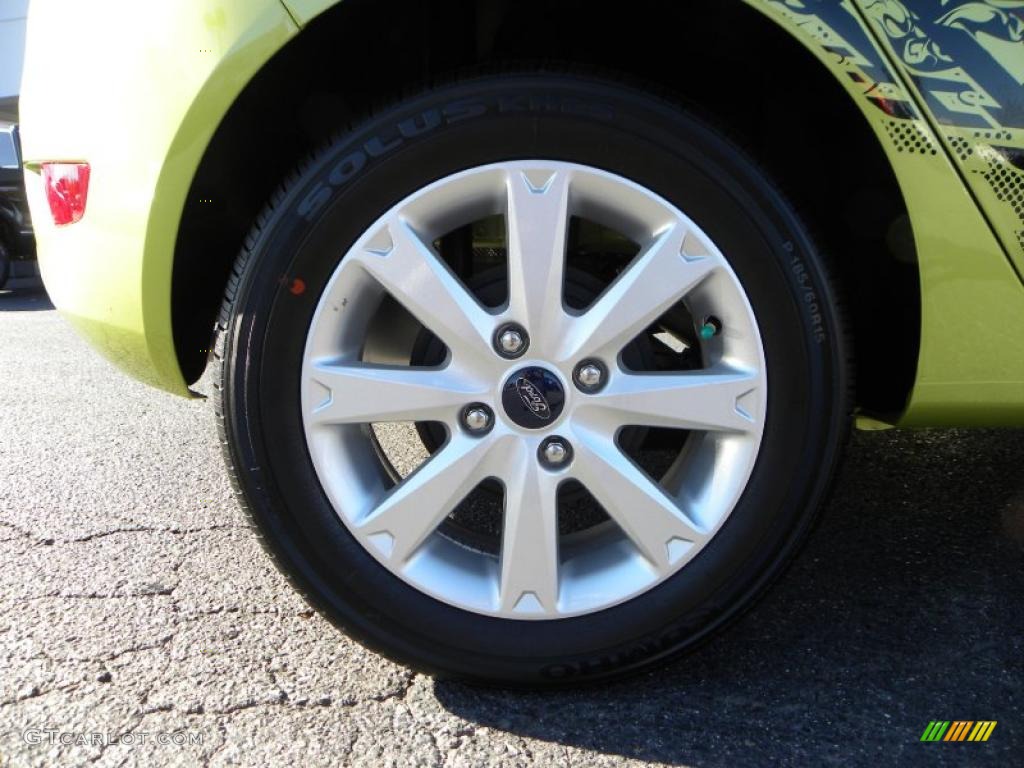 2011 Fiesta SE Hatchback - Lime Squeeze Metallic / Charcoal Black/Blue Cloth photo #14