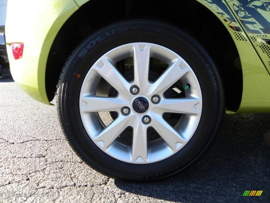2011 Ford Fiesta SE Hatchback Wheel Photo #39630290