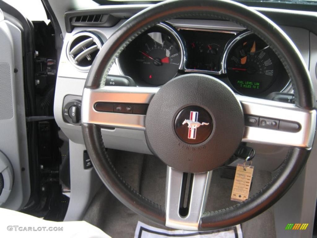 2007 Mustang V6 Premium Coupe - Black / Light Graphite photo #11