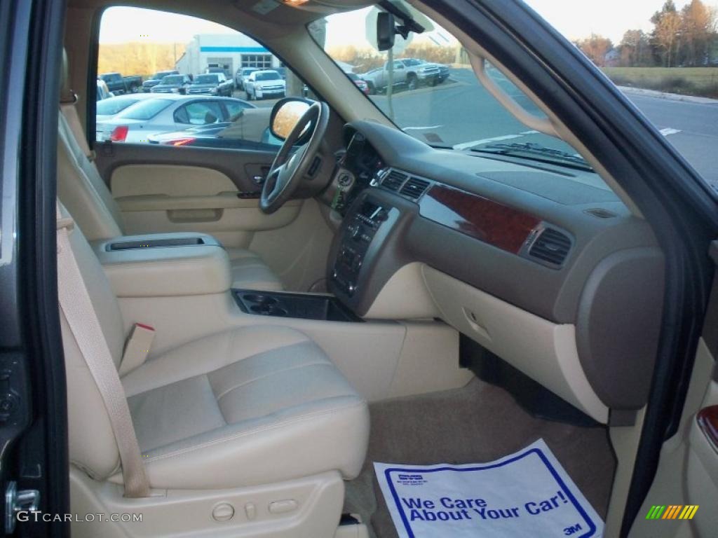 Light Tan Interior 2010 GMC Yukon XL SLT 4x4 Photo #39632326