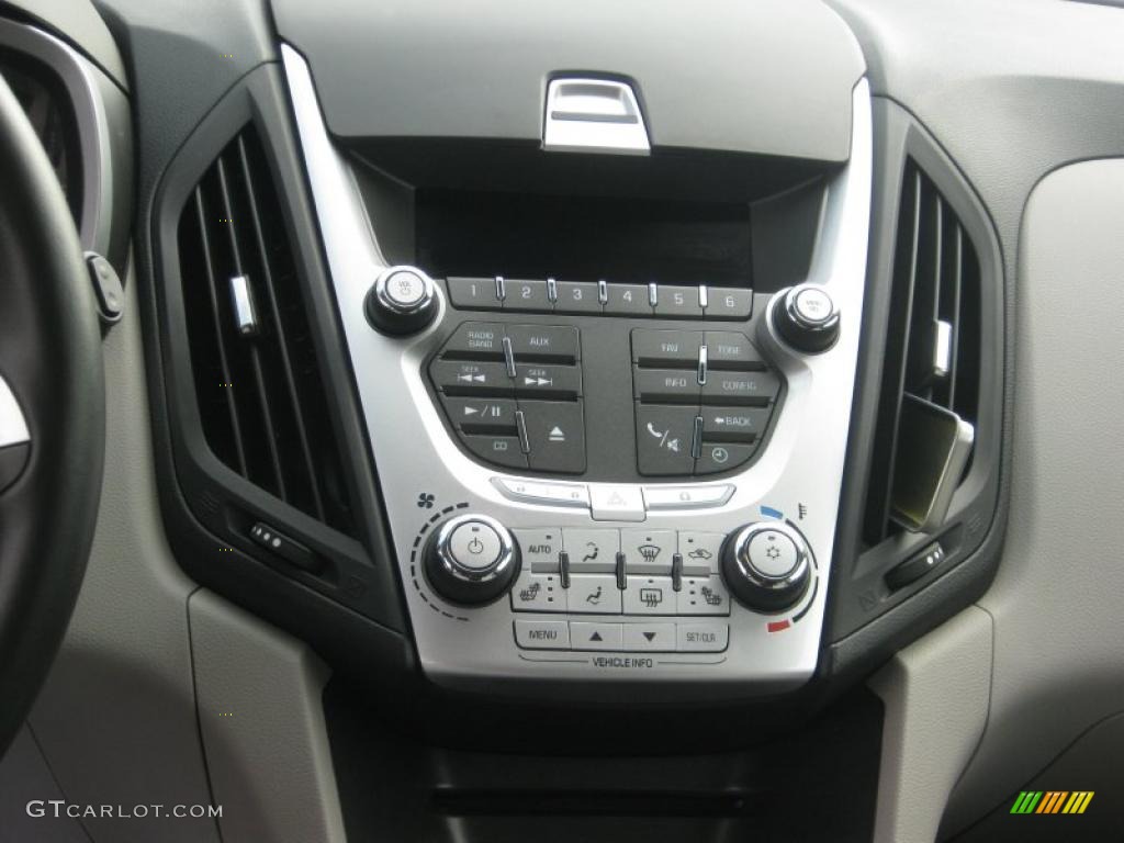 2010 Chevrolet Equinox LTZ AWD Controls Photo #39632354