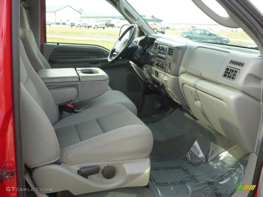 Medium Flint Interior 2004 Ford F350 Super Duty XLT Regular Cab 4x4 Photo #39632690