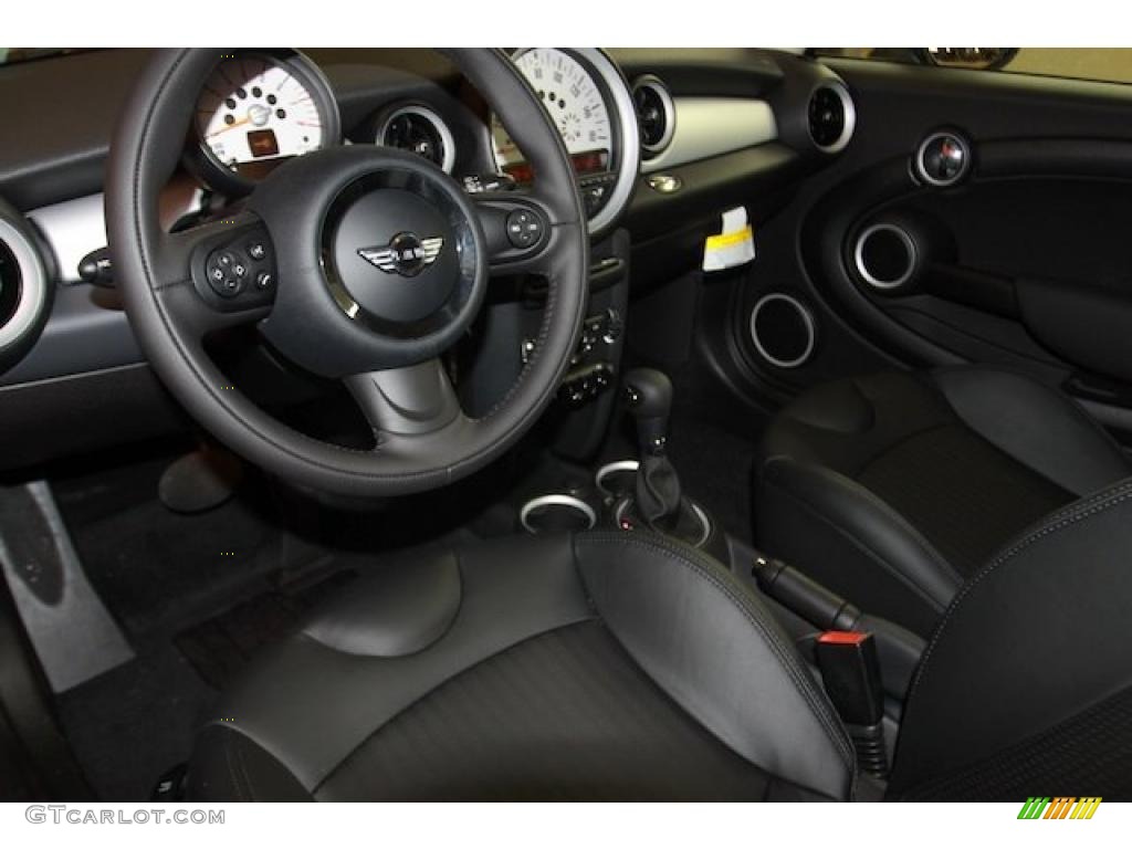 2011 Cooper Clubman - Absolute Black / Punch Carbon Black Leather photo #4