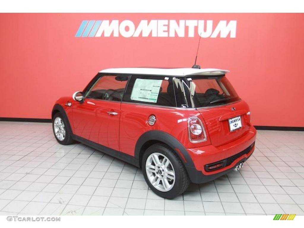 2011 Cooper S Hardtop - Chili Red / Carbon Black photo #3