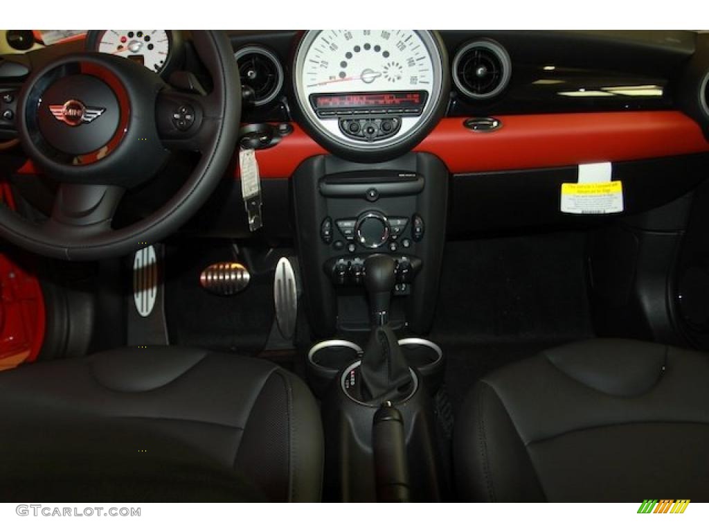 2011 Cooper S Hardtop - Chili Red / Carbon Black photo #8