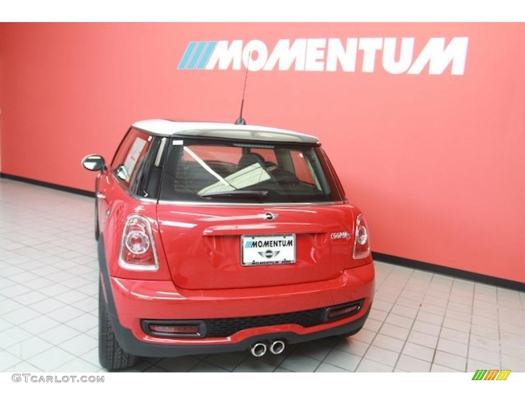 2011 Cooper S Hardtop - Chili Red / Carbon Black photo #11