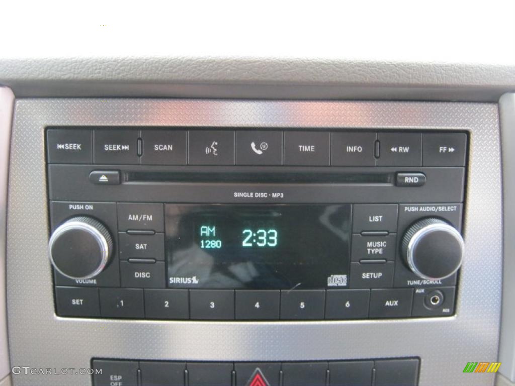 2008 Jeep Grand Cherokee Laredo 4x4 Controls Photo #39641867