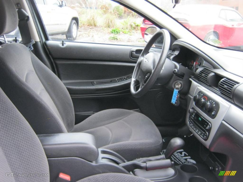 Dark Slate Gray Interior 2006 Chrysler Sebring Touring Sedan