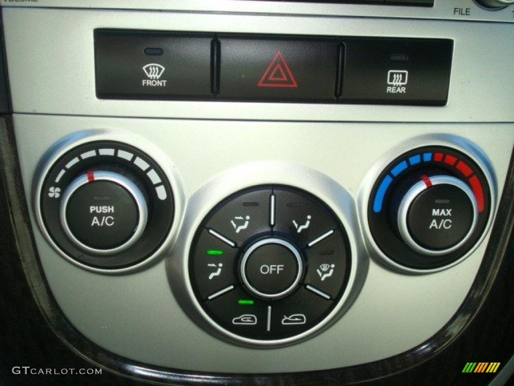 2009 Hyundai Santa Fe GLS Controls Photo #39644487