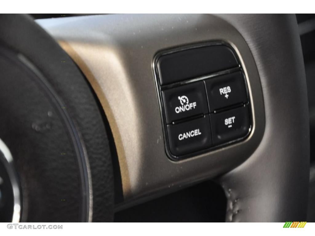 2011 Jeep Grand Cherokee Laredo X Package Controls Photo #39644899