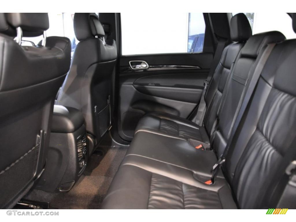 Black Interior 2011 Jeep Grand Cherokee Laredo X Package Photo #39644947