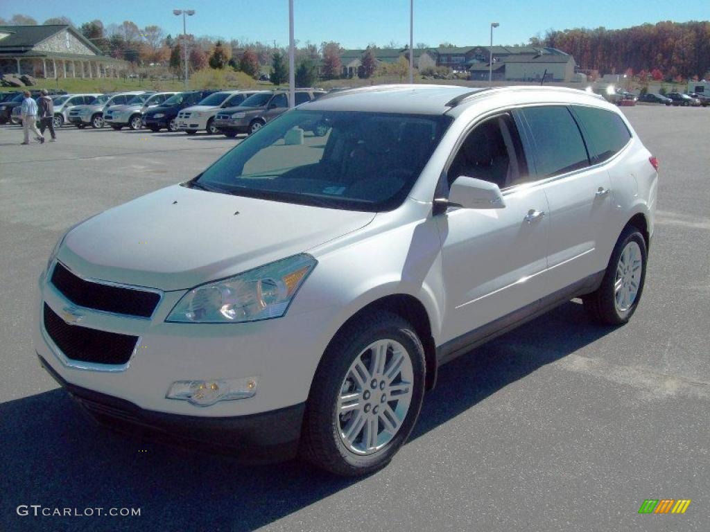 White Diamond Tricoat 2011 Chevrolet Traverse LT AWD Exterior Photo #39646824
