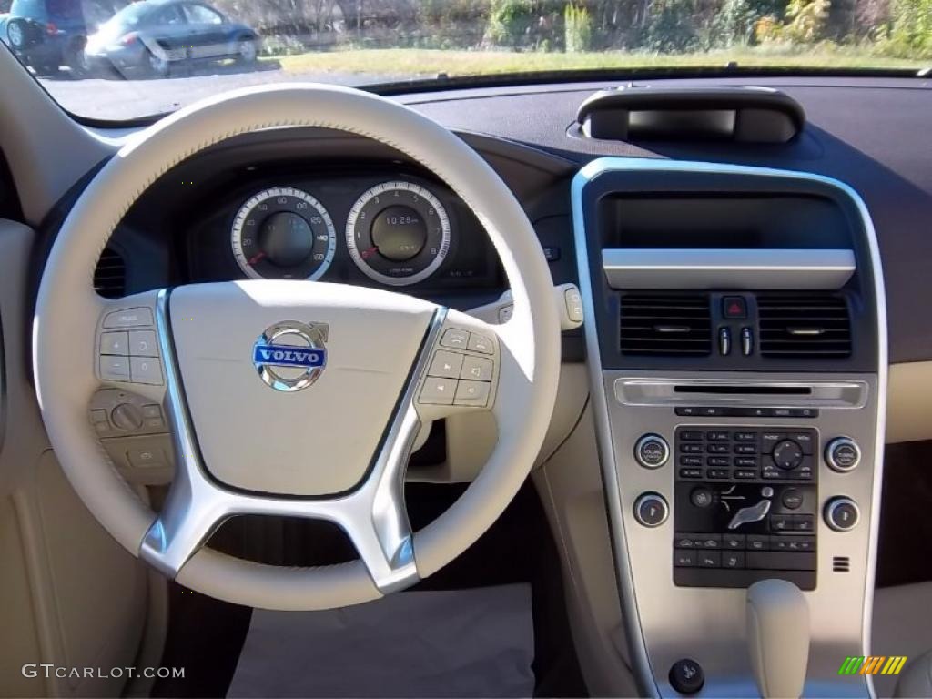 2011 Volvo XC60 T6 AWD Sandstone Beige Dashboard Photo #39647472