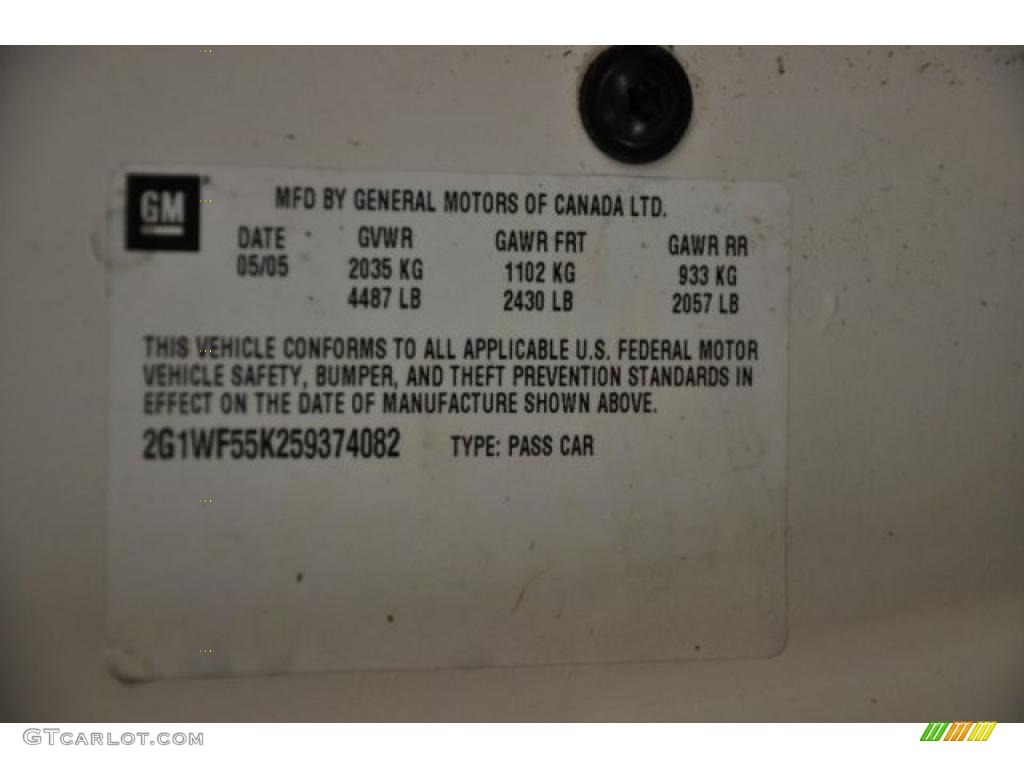 2005 Impala Police - White / Medium Gray photo #8