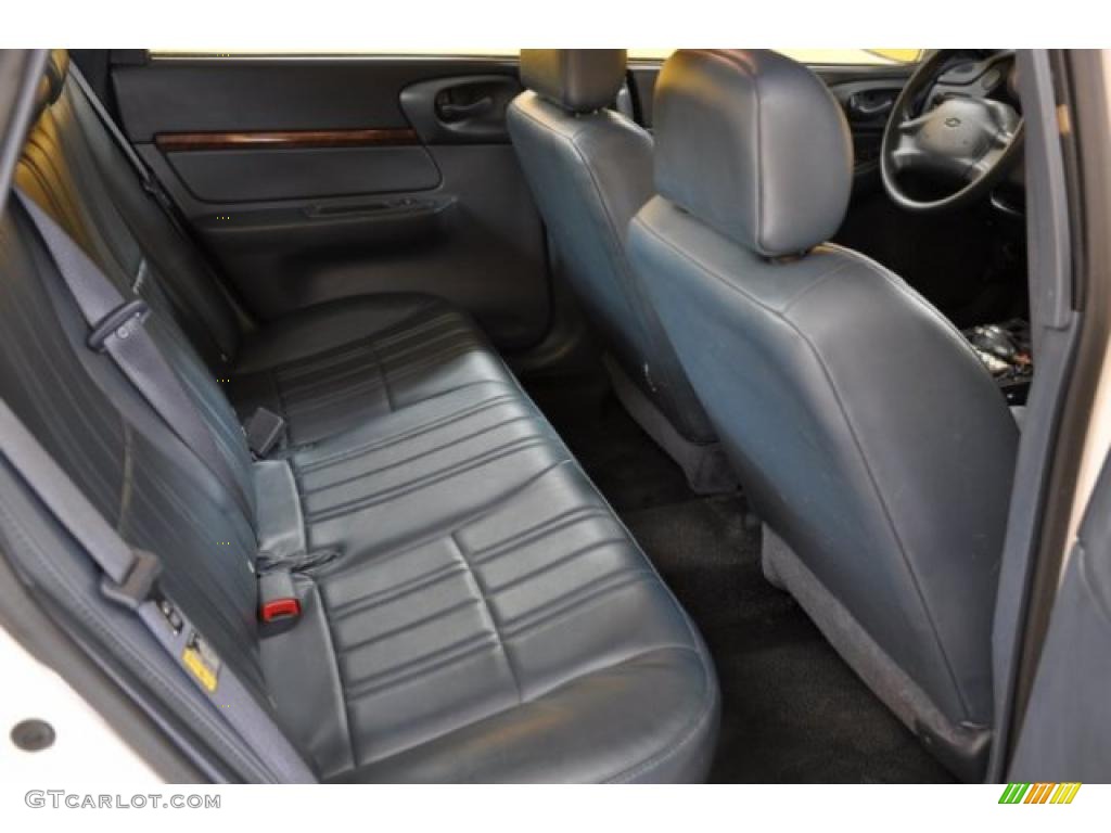 2005 Impala Police - White / Medium Gray photo #13