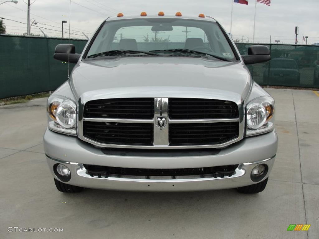 2007 Ram 3500 SLT Regular Cab 4x4 Dually - Bright Silver Metallic / Medium Slate Gray photo #8