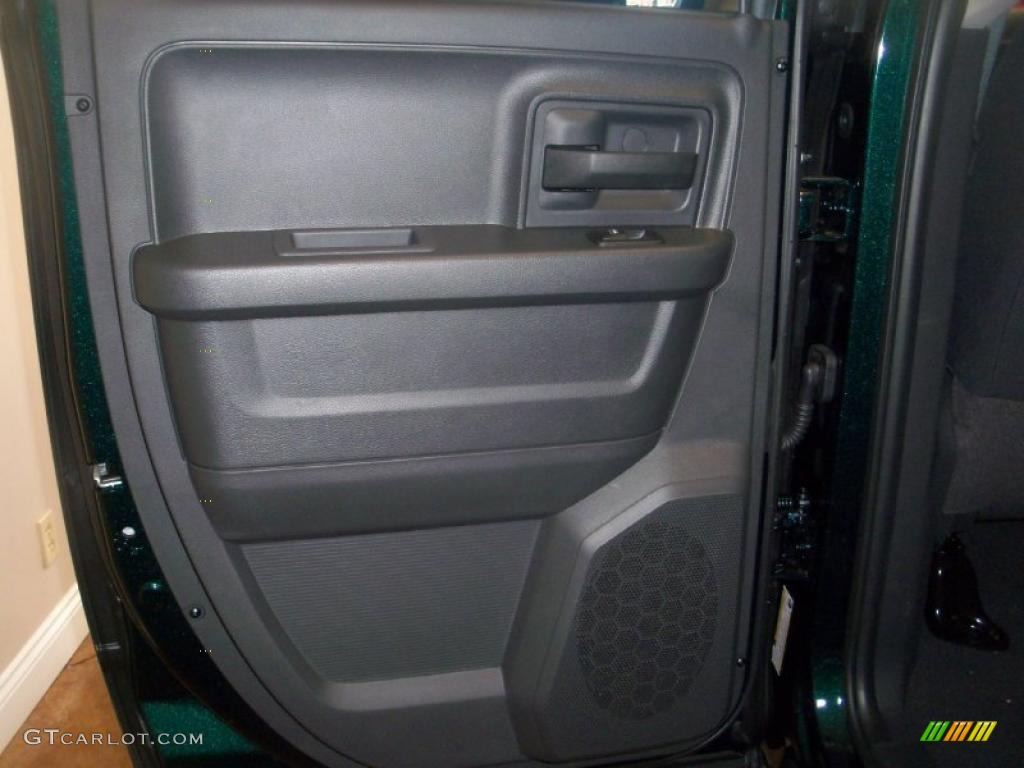 2011 Ram 1500 SLT Quad Cab 4x4 - Hunter Green Pearl / Dark Slate Gray/Medium Graystone photo #26