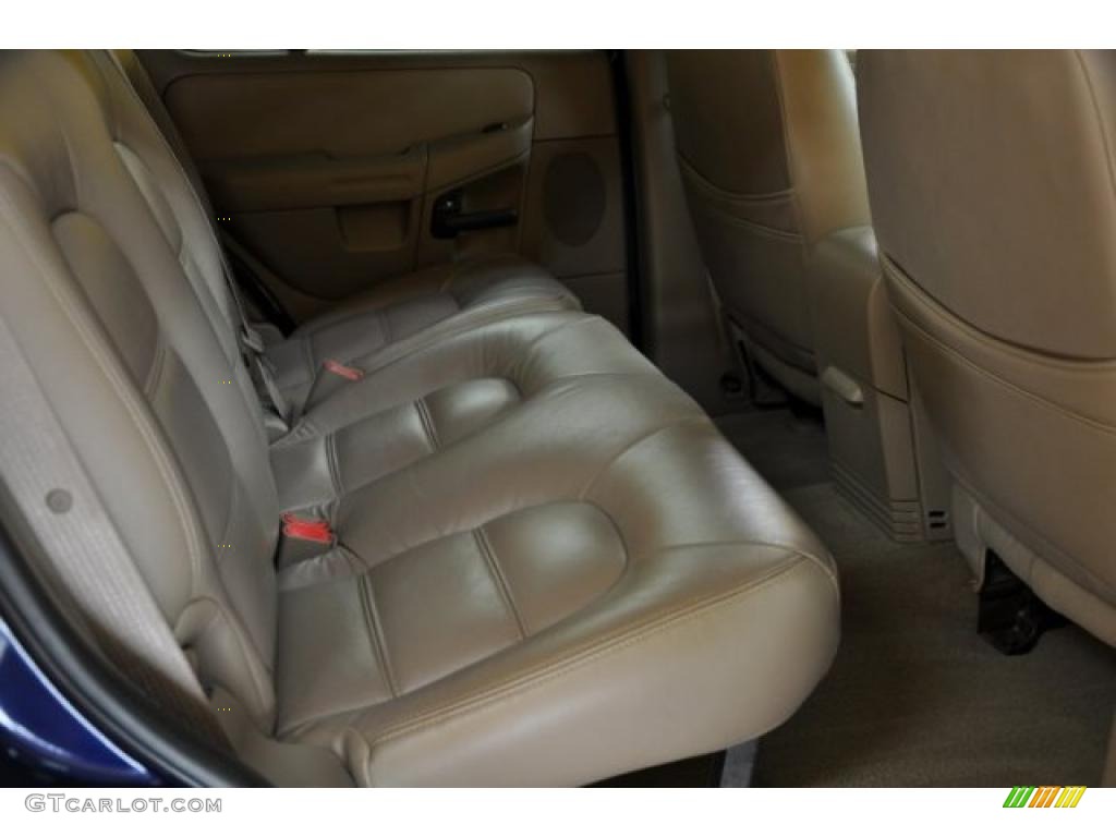 2004 Explorer XLS 4x4 - Dark Blue Pearl Metallic / Medium Parchment photo #12