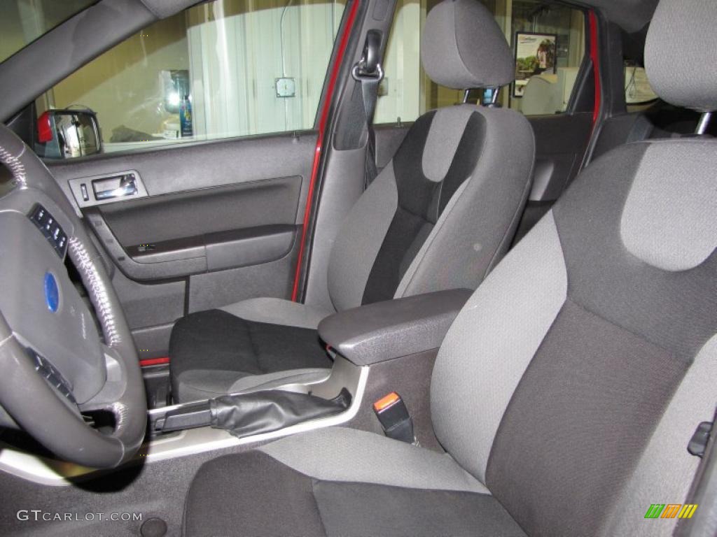2009 Focus SES Sedan - Sangria Red Metallic / Charcoal Black photo #17