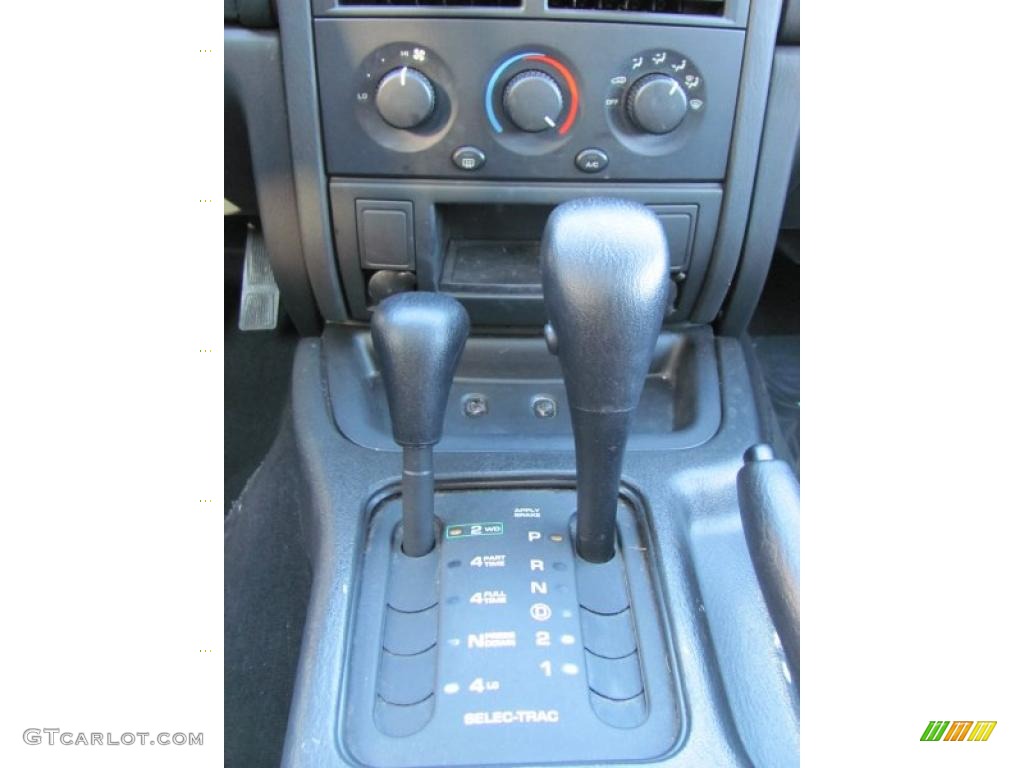 2004 Jeep Grand Cherokee Laredo 4x4 4 Speed Automatic Transmission Photo #39655456