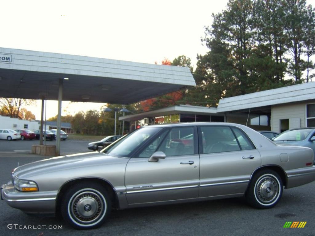 1996 Park Avenue  - Light Driftwood Metallic / Beige photo #5