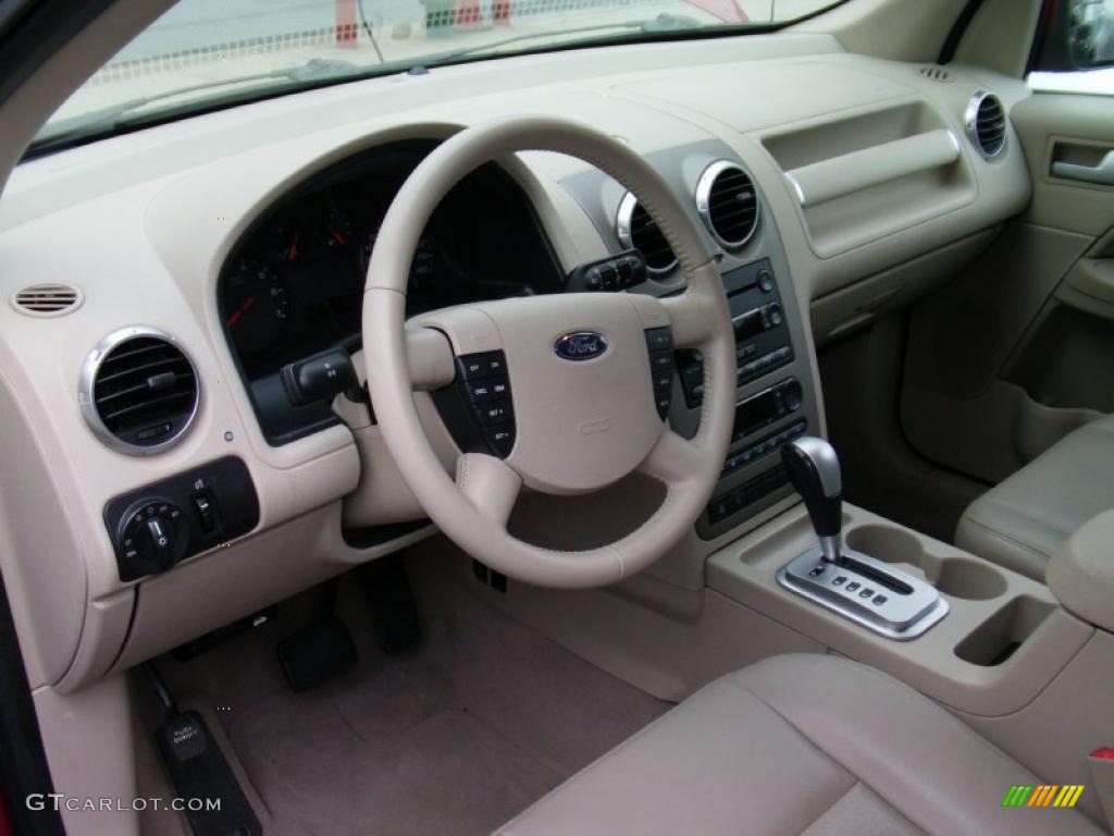 Pebble Interior 2005 Ford Freestyle SEL AWD Photo #39656768