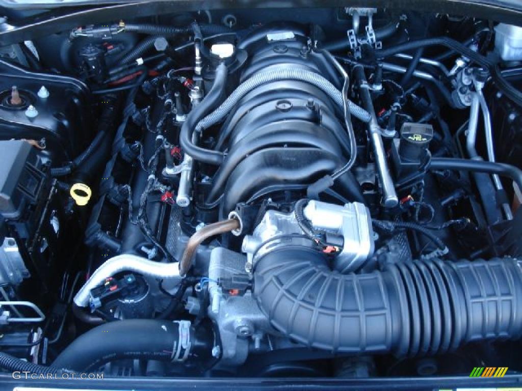2007 Chrysler 300 C SRT Design 5.7L HEMI VCT MDS V8 Engine Photo #39663104