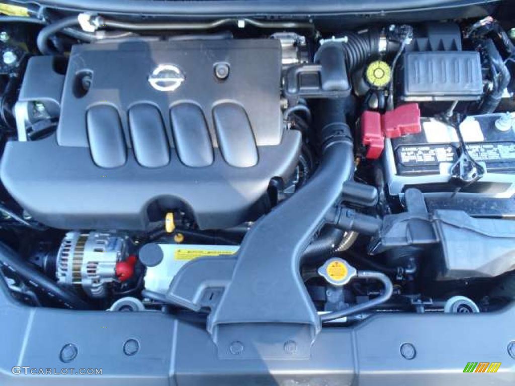 2011 Nissan Versa 1.8 SL Hatchback 1.8 Liter DOHC 16-Valve CVTCS 4 Cylinder Engine Photo #39667663